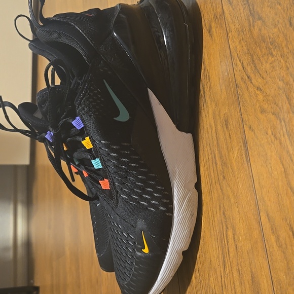Nike Air Max 270 Black Sneakers with Multicolor Accents - Picture 5 of 13